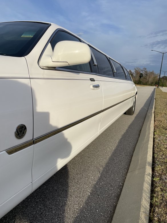 2008 Lincoln Town Car Limousine for Sale in Daphne, AL - Photo 3