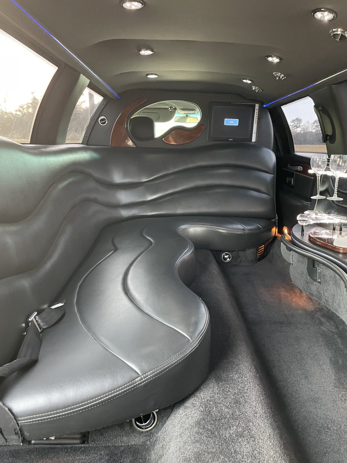 Limousine for Sale in Daphne, AL - Photo 9