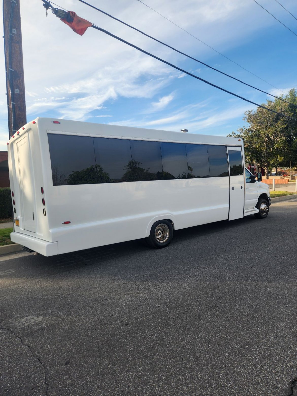 Limo Bus for Sale in Fontana, CA - Photo 7
