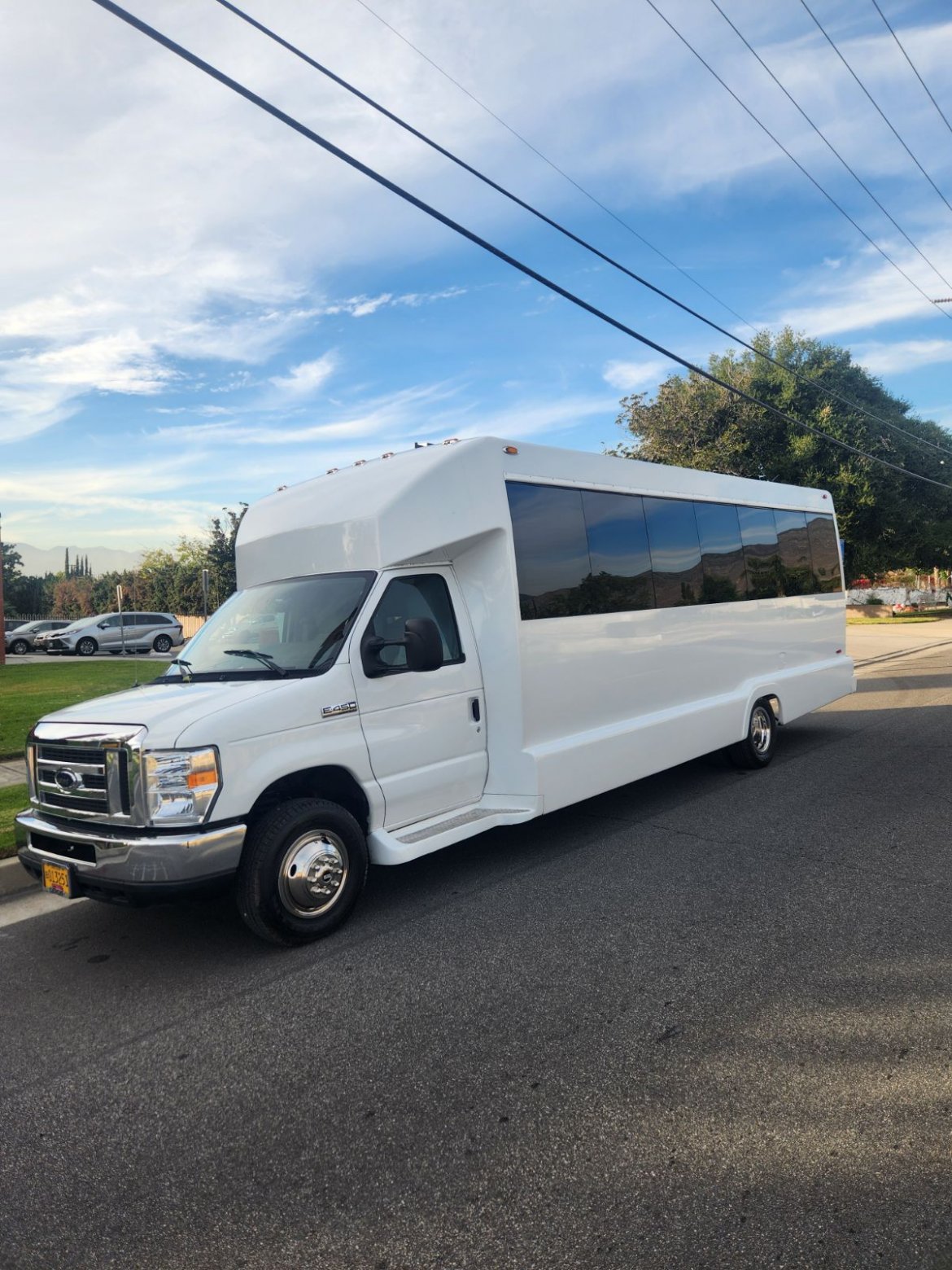Limo Bus for Sale in Fontana, CA - Photo 9