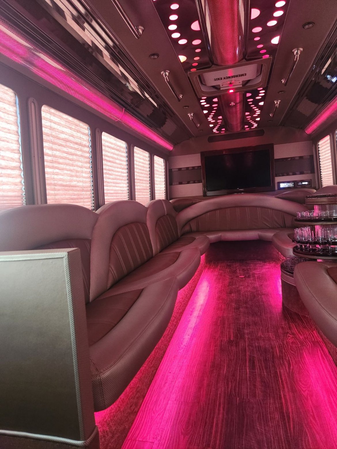 Limo Bus for Sale in Fontana, CA - Photo 16