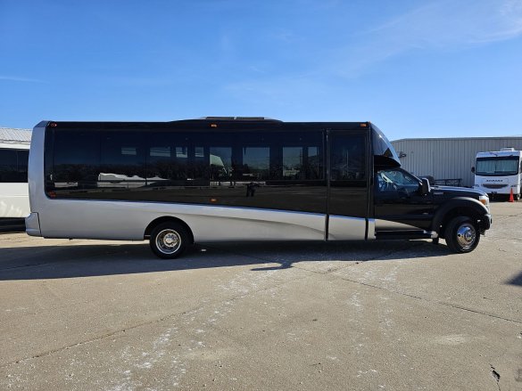 2013 Ford F550 Gas Shuttle Bus for Sale in Erie, PA - Main Photo