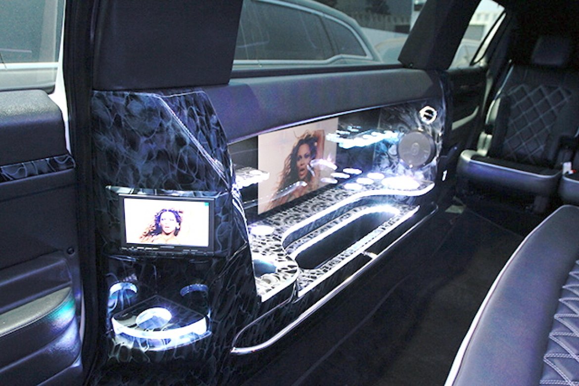 Photo of Limousine for sale: 2017 Lincoln MKT 27&quot; by Tiffany Coach