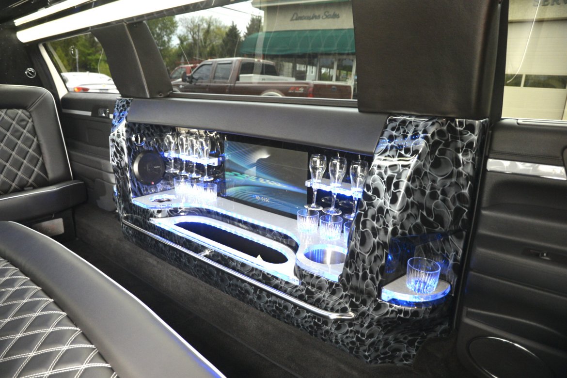 Photo of Limousine for sale: 2017 Lincoln MKT 27&quot; by Tiffany Coach