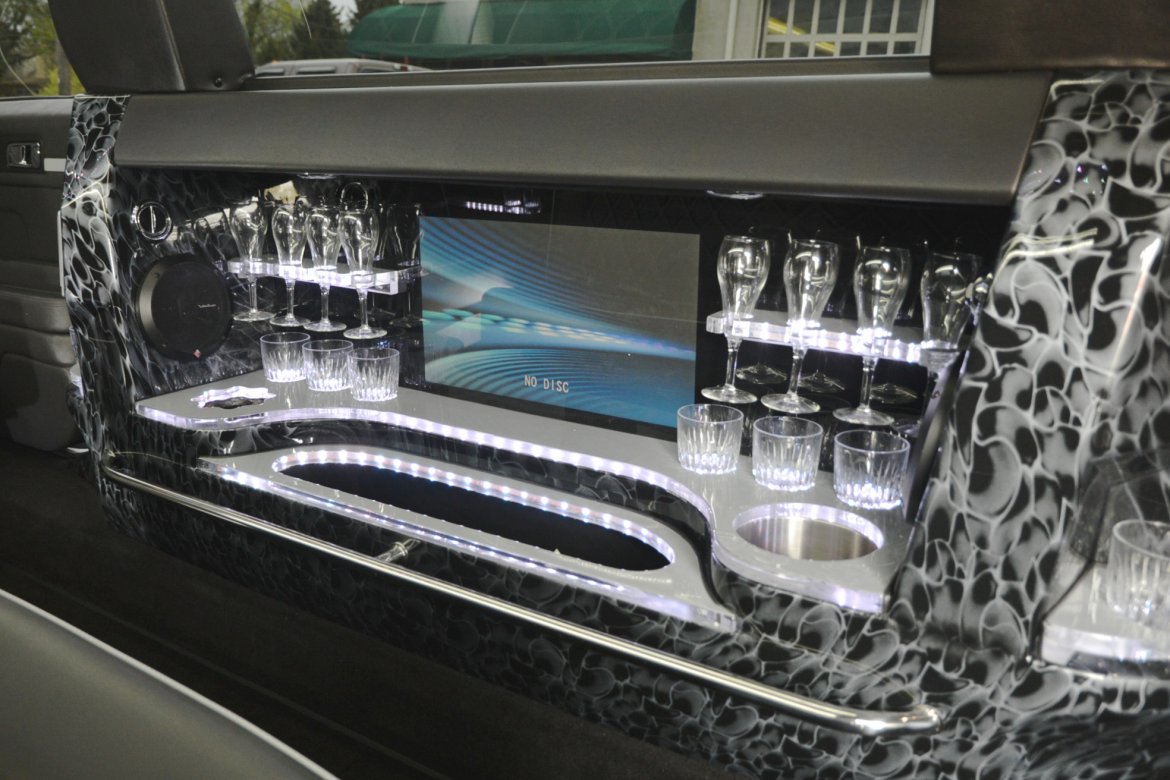 Photo of Limousine for sale: 2017 Lincoln MKT 27&quot; by Tiffany Coach