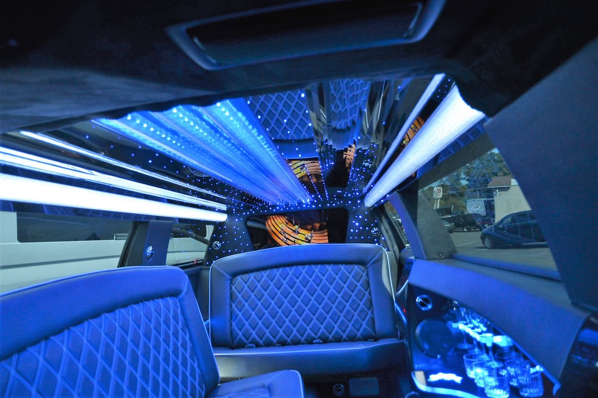 Photo of Limousine for sale: 2017 Lincoln MKT 27&quot; by Tiffany Coach