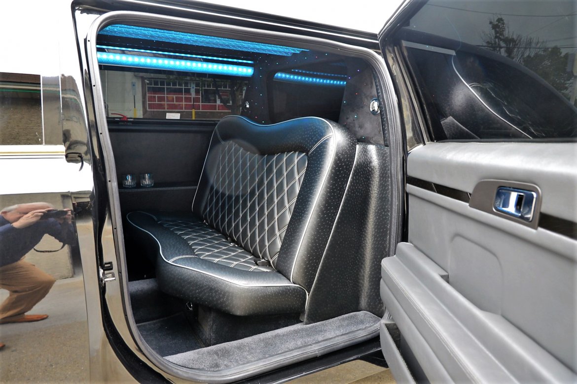 Photo of Limousine for sale: 2017 Lincoln MKT 27&quot; by Tiffany Coach