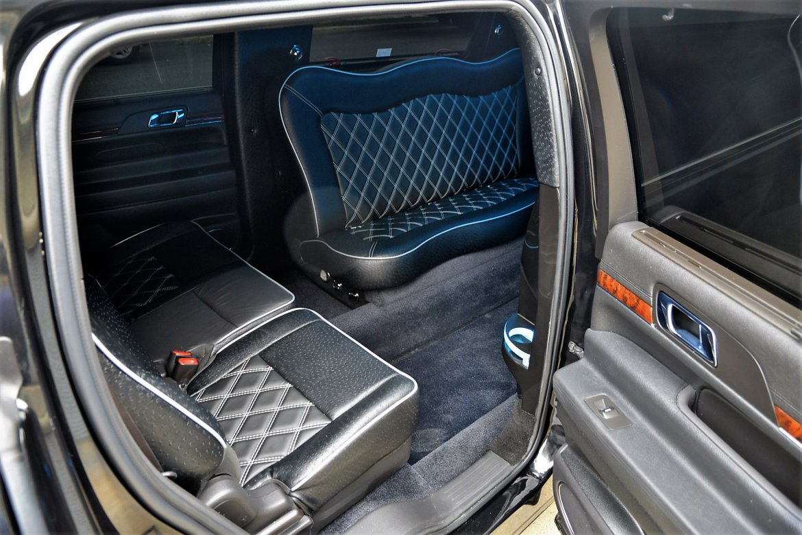 Photo of Limousine for sale: 2017 Lincoln MKT 27&quot; by Tiffany Coach