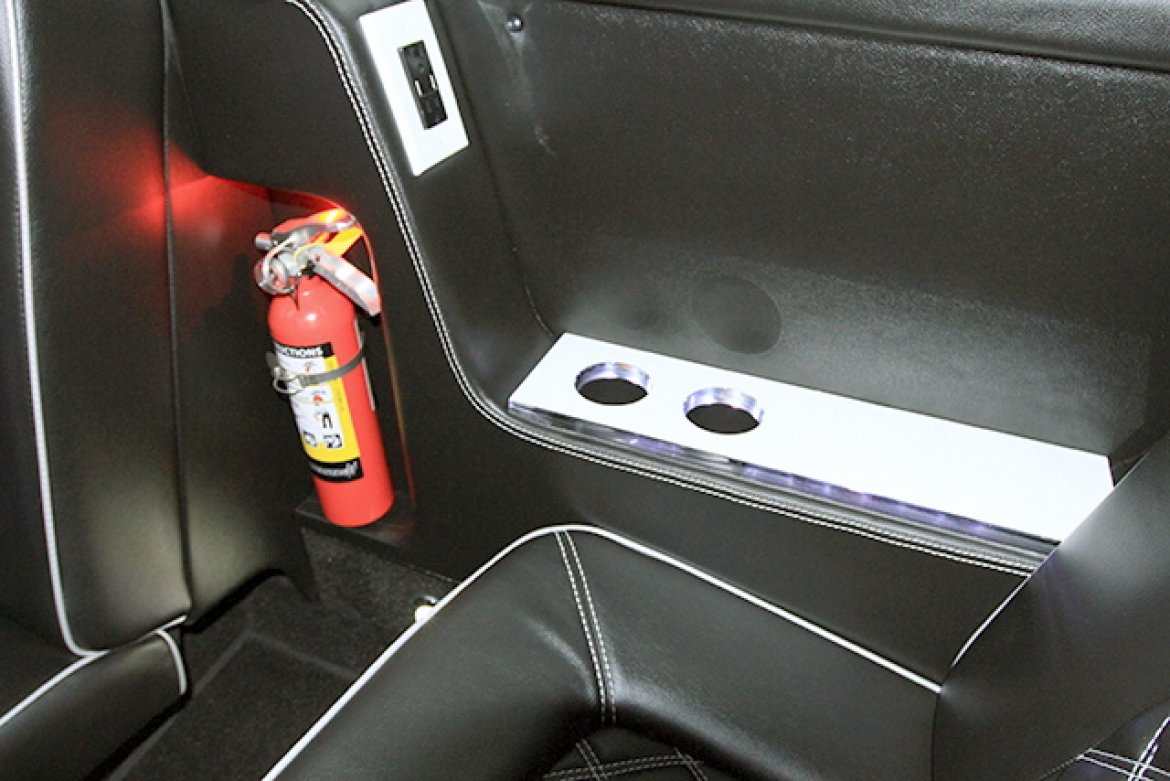 Photo of Limousine for sale: 2017 Lincoln MKT 27&quot; by Tiffany Coach