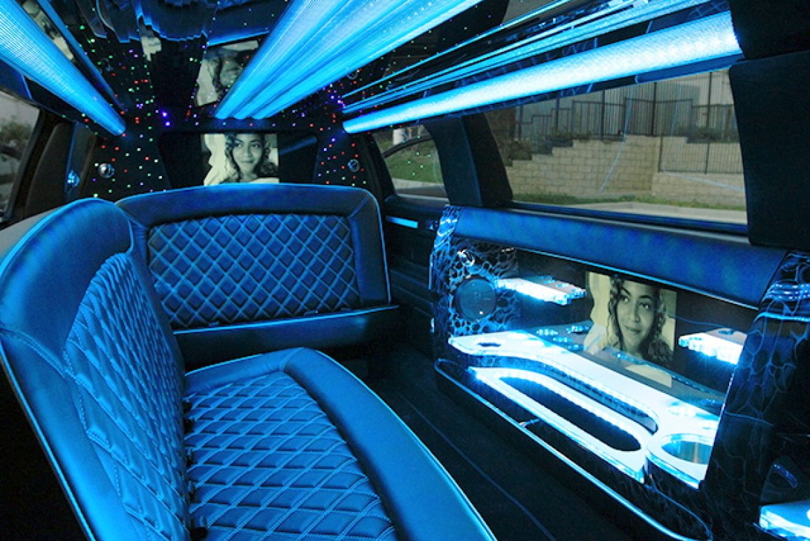 Photo of Limousine for sale: 2017 Lincoln MKT 27&quot; by Tiffany Coach