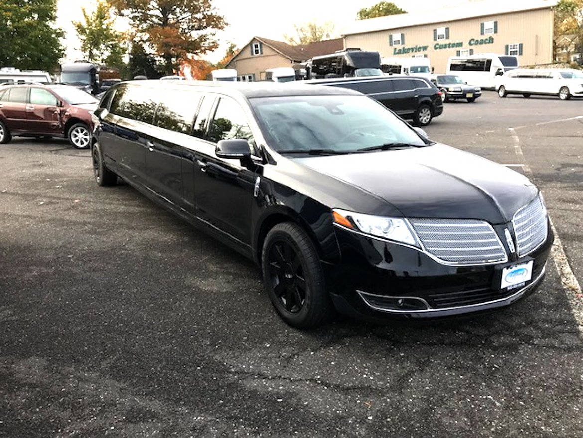 New 2017 Lincoln MKT for sale in Oaklyn, NJ #WS-10710 | We Sell Limos