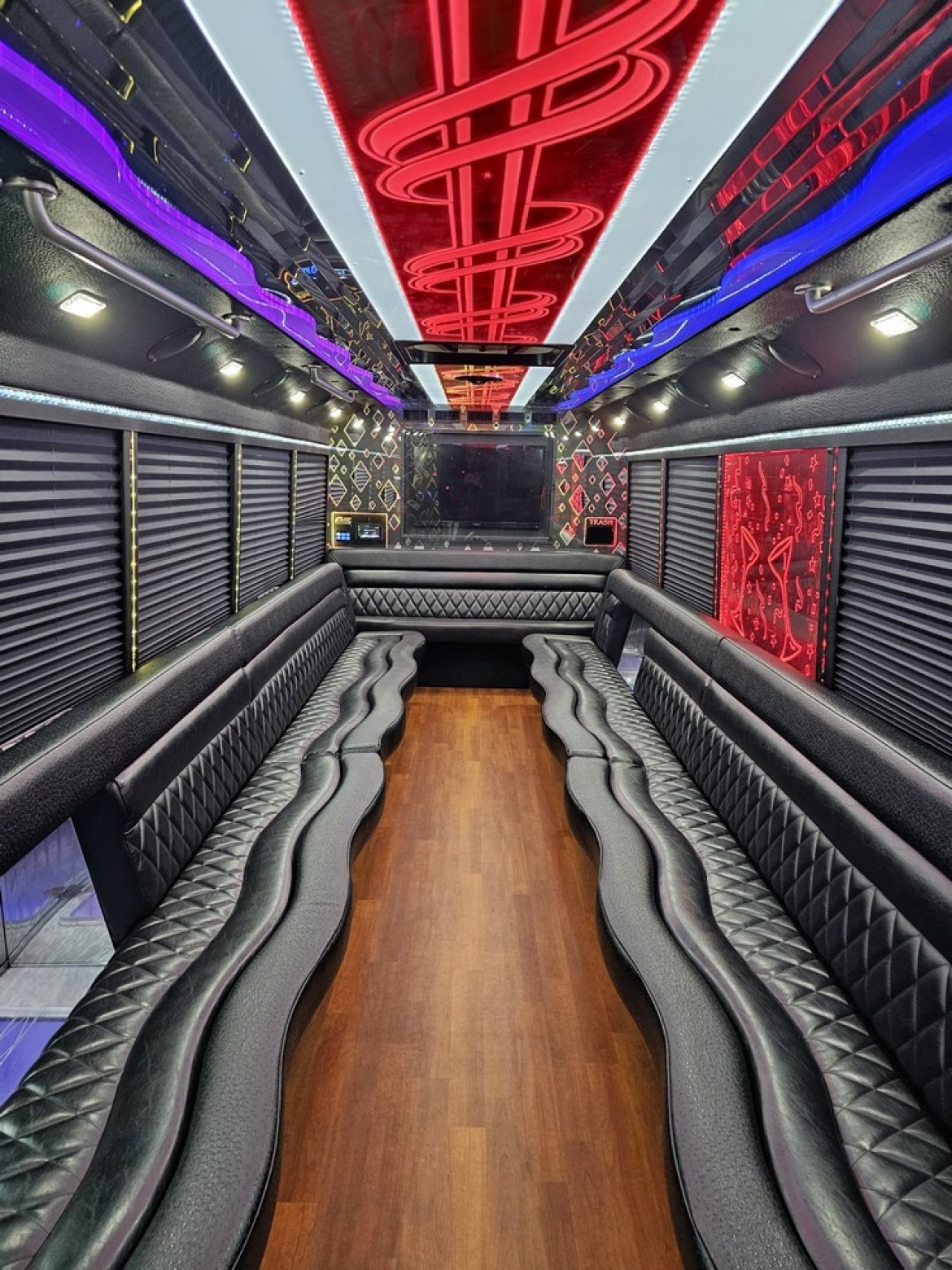 Limo Bus for Sale in Erie, PA - Photo 5