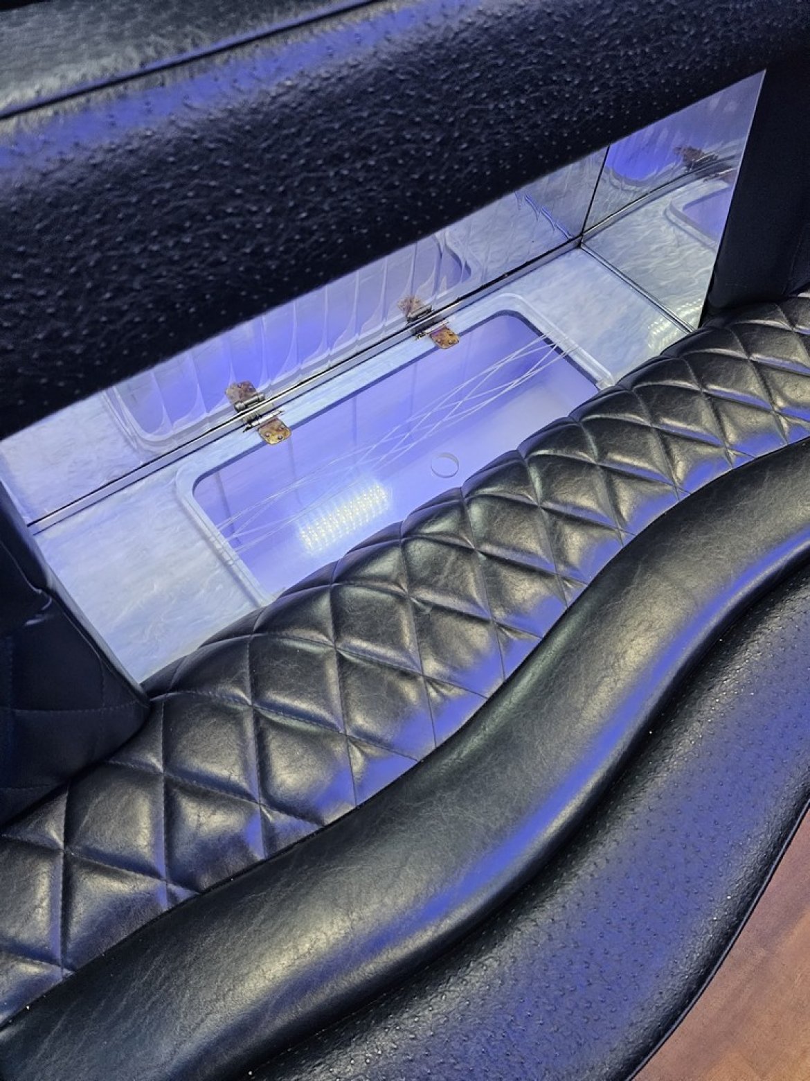 Limo Bus for Sale in Erie, PA - Photo 10