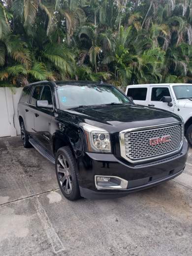 2018 gmc yukon SLE XL