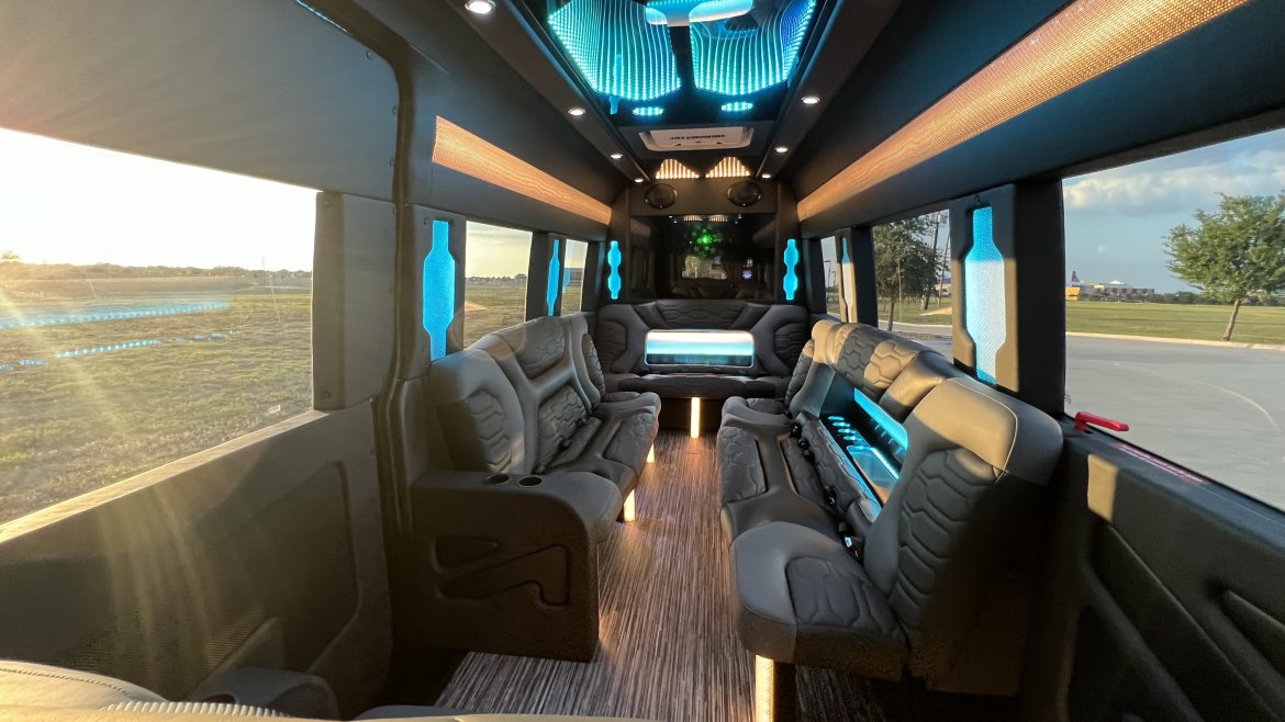 Sprinter for Sale in Arlington, TX - Photo 14