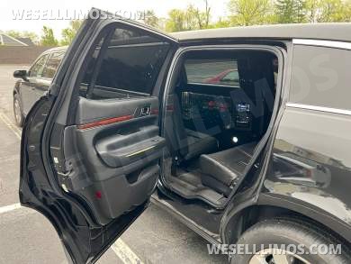 2014  Lincoln MKT Limousine