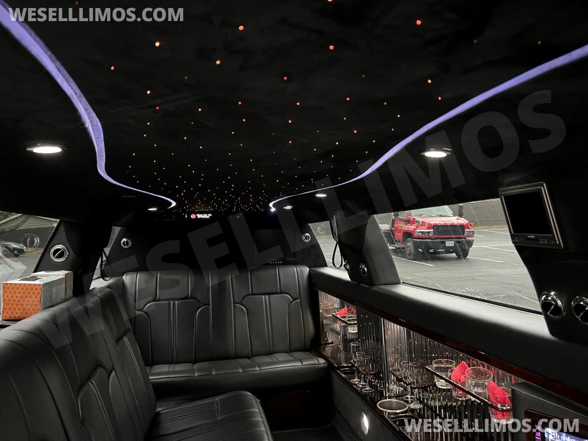 2014  Lincoln MKT Limousine - Photo 4