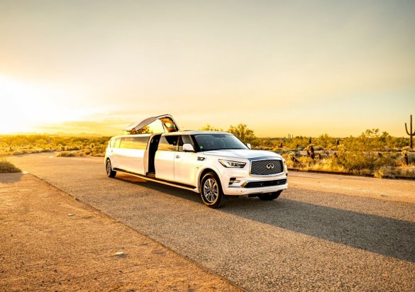 2020 Infiniti QX80 Limousine for Sale in Phoenix, AZ - Main Photo