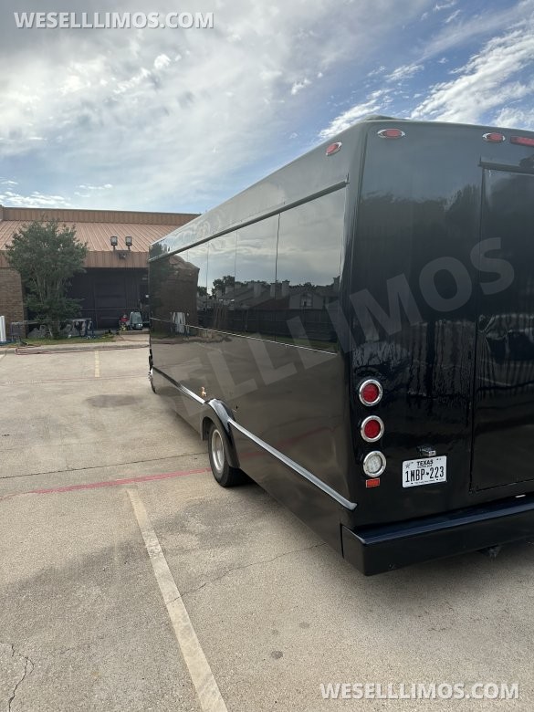 2017 Ford E450 Limo bus