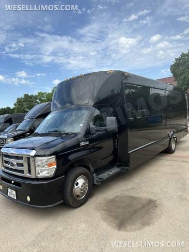 2017 Ford E450 Limo bus
