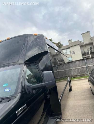 2017 Ford E450 Limo bus