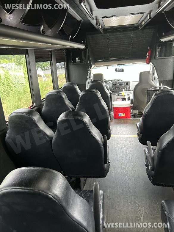 2017 Ford E450 Limo bus