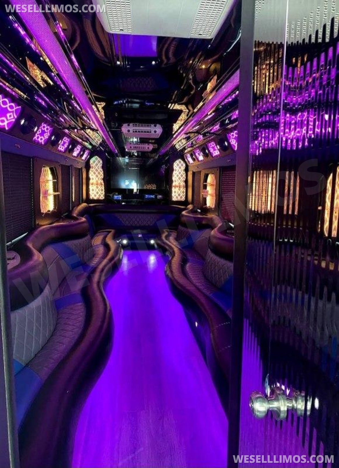 Photo of Limo Bus for sale: 2012 Freightliner Workhorse/ CT Coach by CT Coach