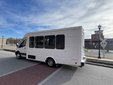 2017 Ford Starlite Elite Transit Shuttle Bus for Sale in Springfield, Missouri, US - Photo 4