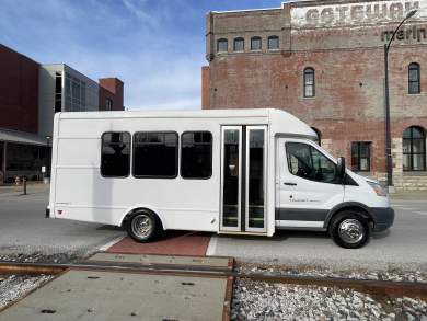 2017 Ford Starlite Elite Transit Shuttle Bus for Sale in Springfield, Missouri, US - Photo 3