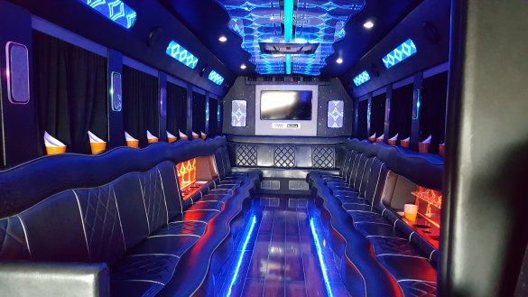 2013 International Durastar Mini Limo Bus for Sale in Englewood, CO - Main Photo