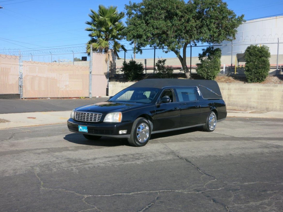 Funeral for sale: 2004 Cadillac Deville Hearse by Federal Coach