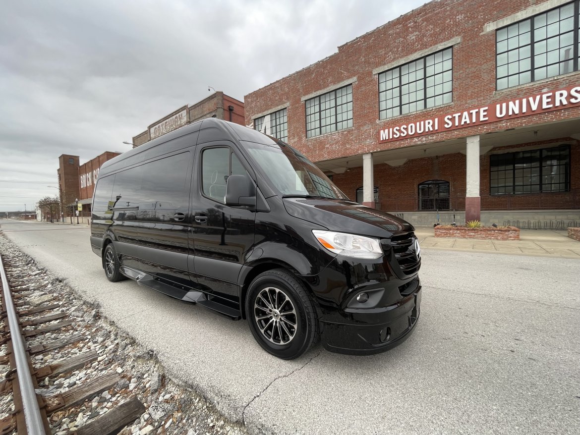 Sprinter for Sale in Springfield, MO - Main Photo