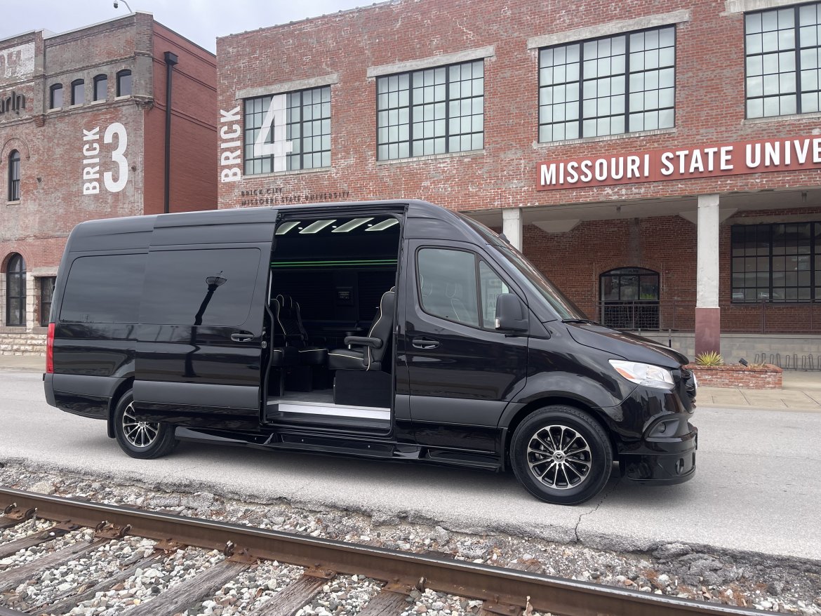Sprinter for Sale in Springfield, MO - Photo 4