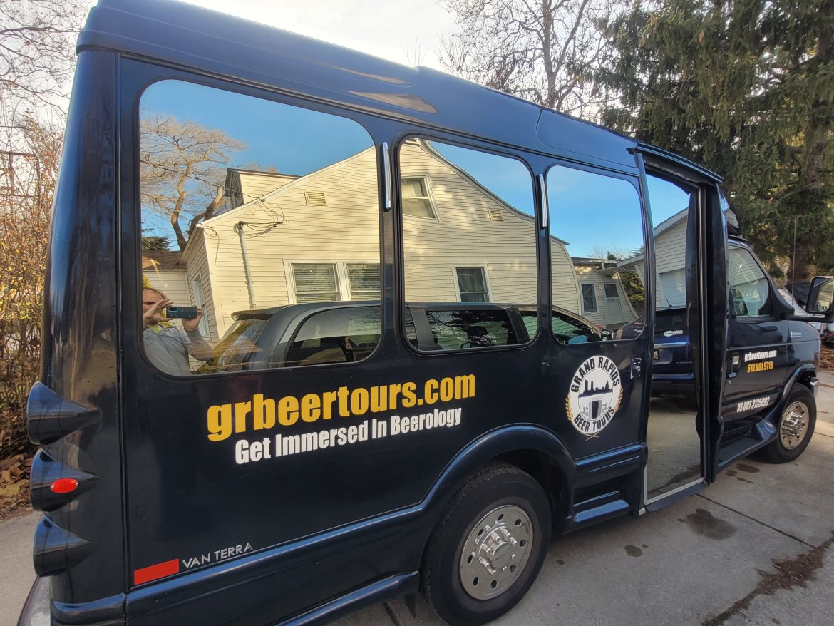 Shuttle Bus for Sale in Grand Rapids, MI - Photo 5