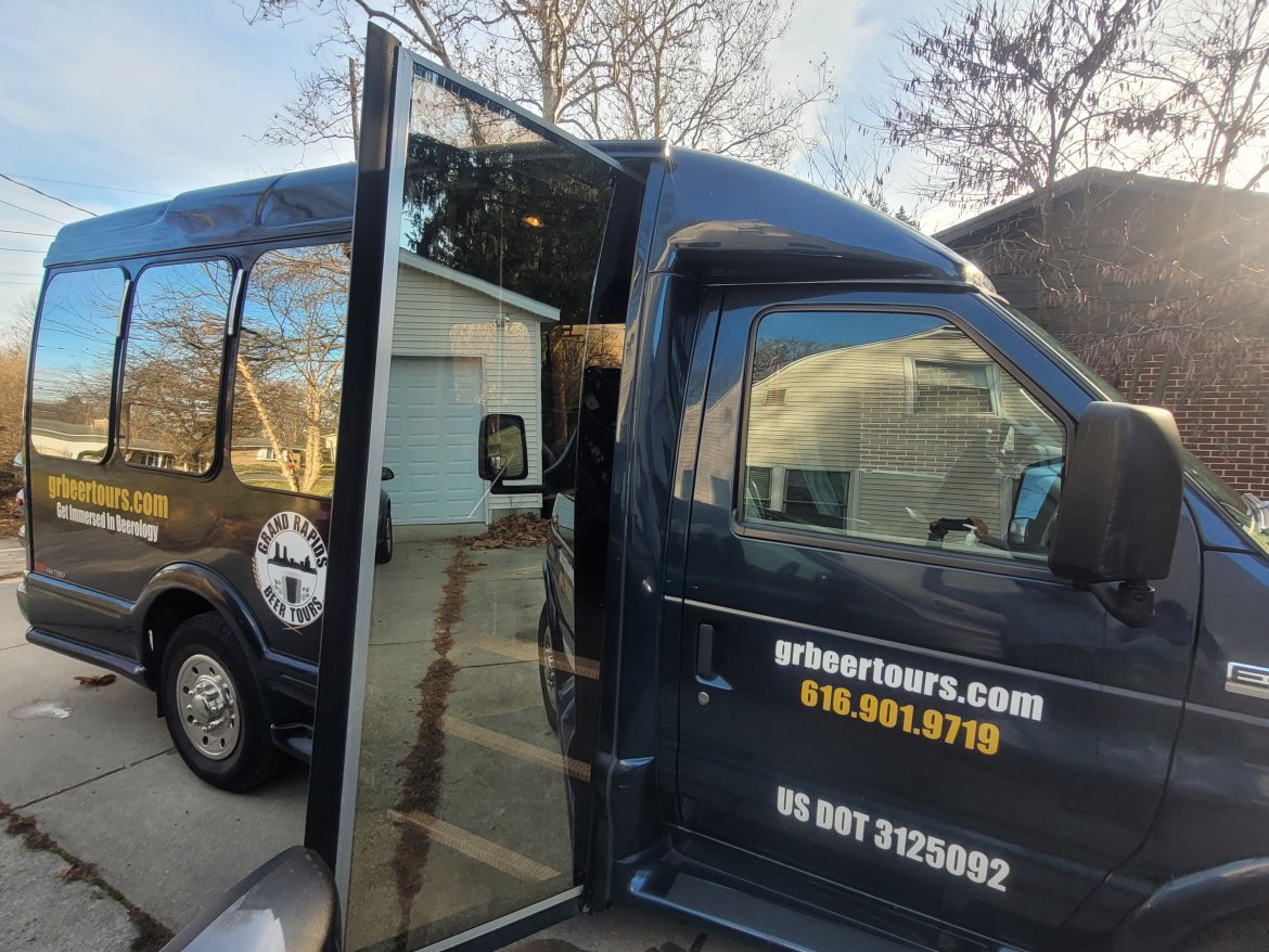 Shuttle Bus for Sale in Grand Rapids, MI - Photo 13