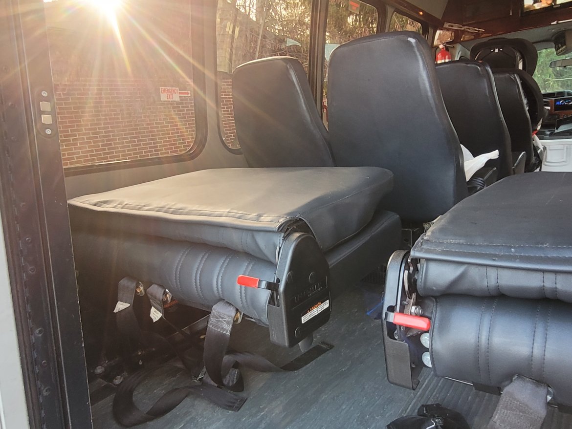 Shuttle Bus for Sale in Grand Rapids, MI - Photo 17