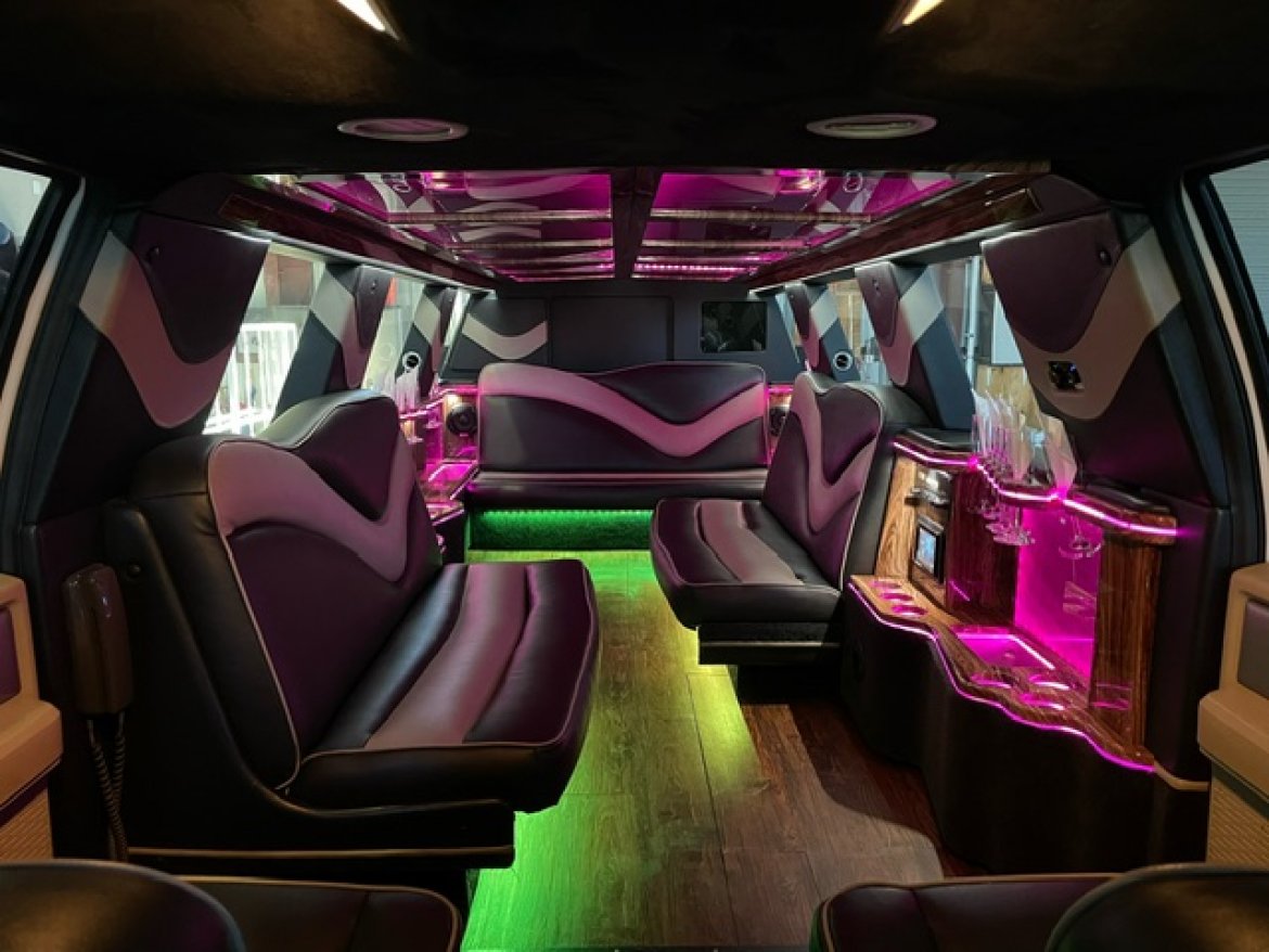 Limousine for Sale in Austin, TX - Photo 11
