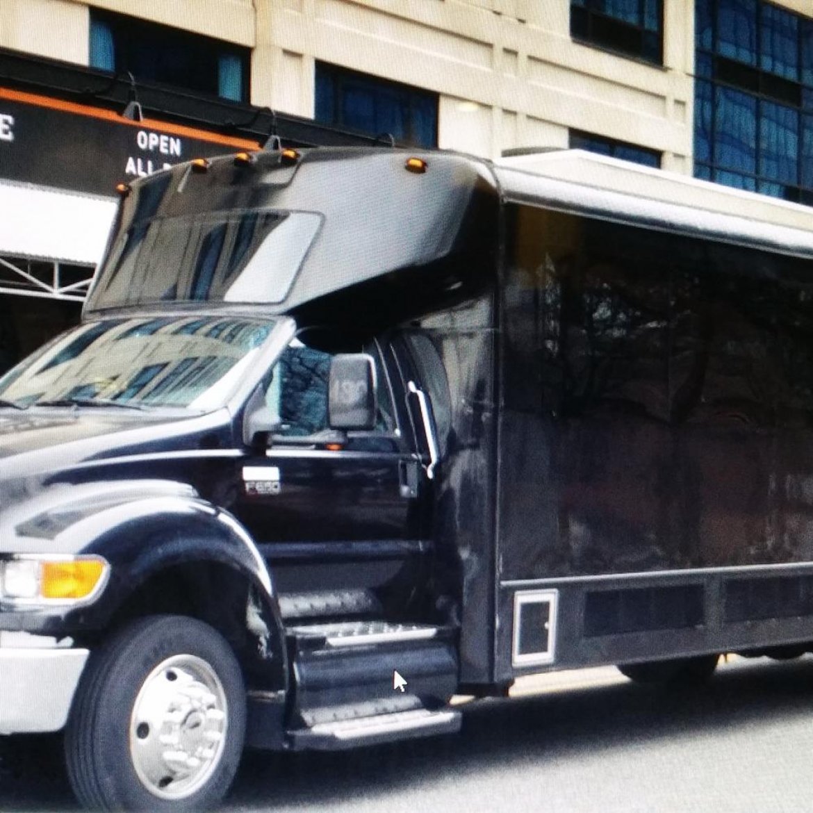 Photo of Limo Bus for sale: 2011 Ford F650 33&quot;
