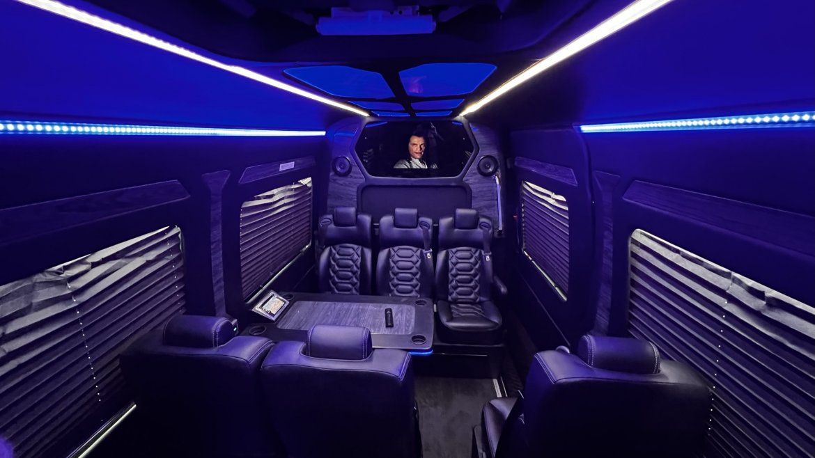 Executive Shuttle for Sale in Anaheim, CA - Photo 3