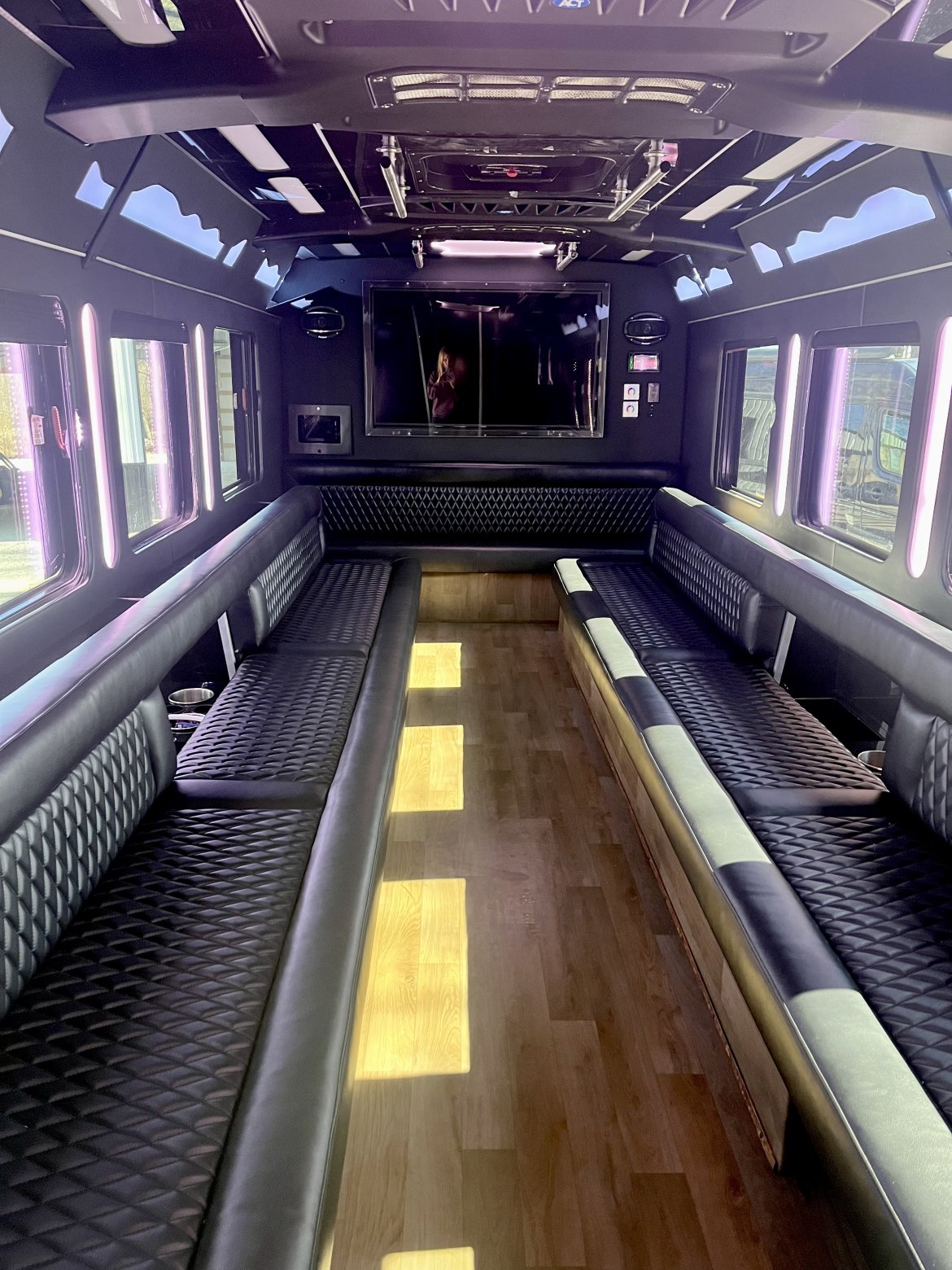 Limo Bus for Sale in Jackson, TN - Photo 26