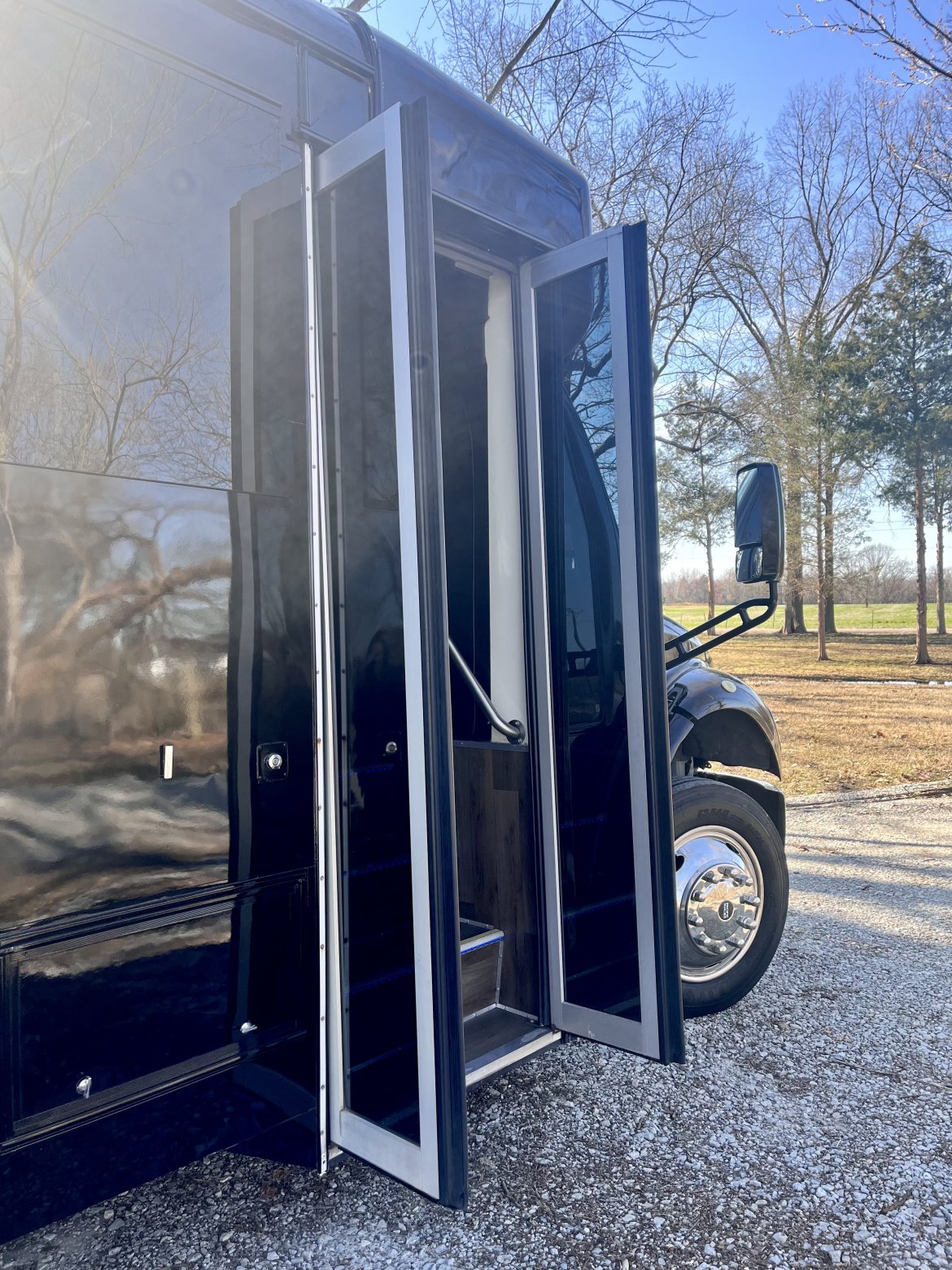 Limo Bus for Sale in Jackson, TN - Photo 28