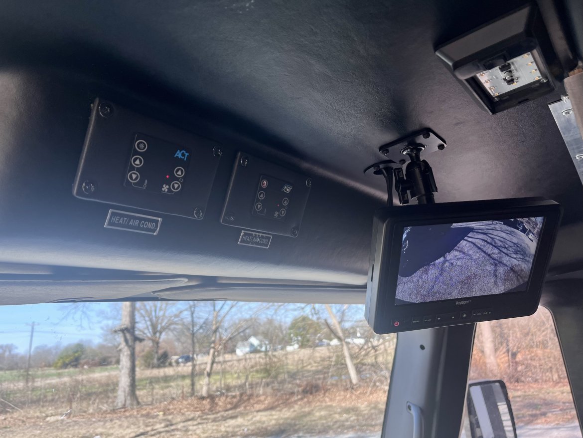 Limo Bus for Sale in Jackson, TN - Photo 36