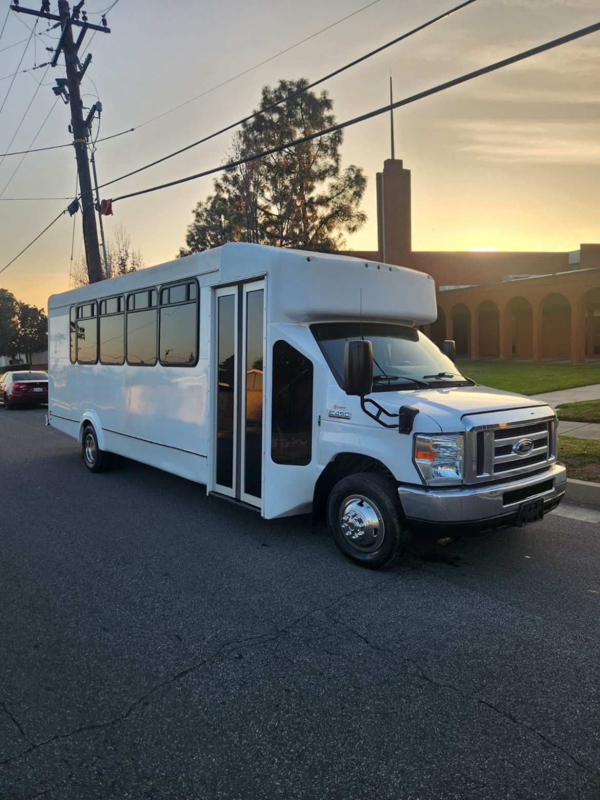 Limo Bus for Sale in Fontana, CA - Photo 5
