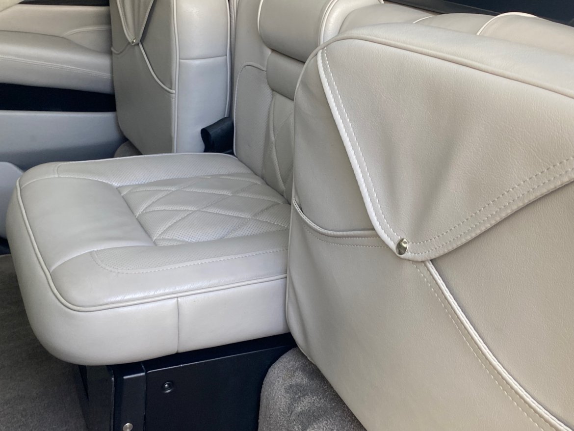 CEO SUV Mobile Office for Sale in Ontario, CA - Photo 12