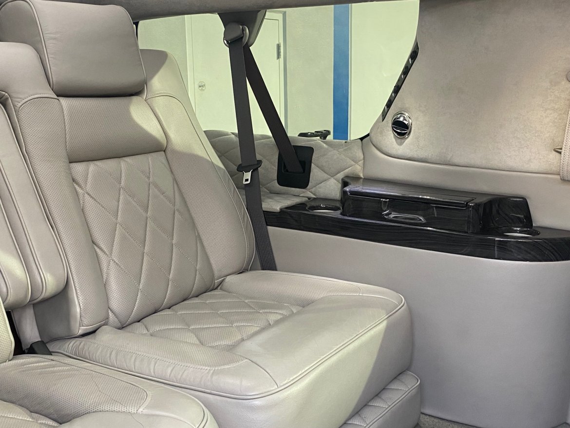 CEO SUV Mobile Office for Sale in Ontario, CA - Photo 14