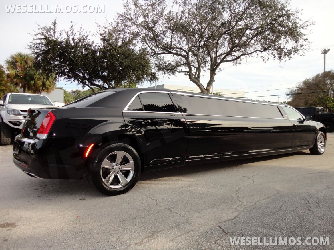 Limousine for Sale in Delray Beach, FL - Photo 2