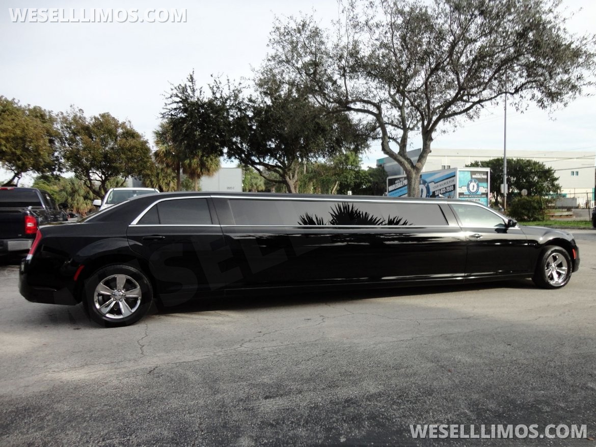 Limousine for Sale in Delray Beach, FL - Photo 8