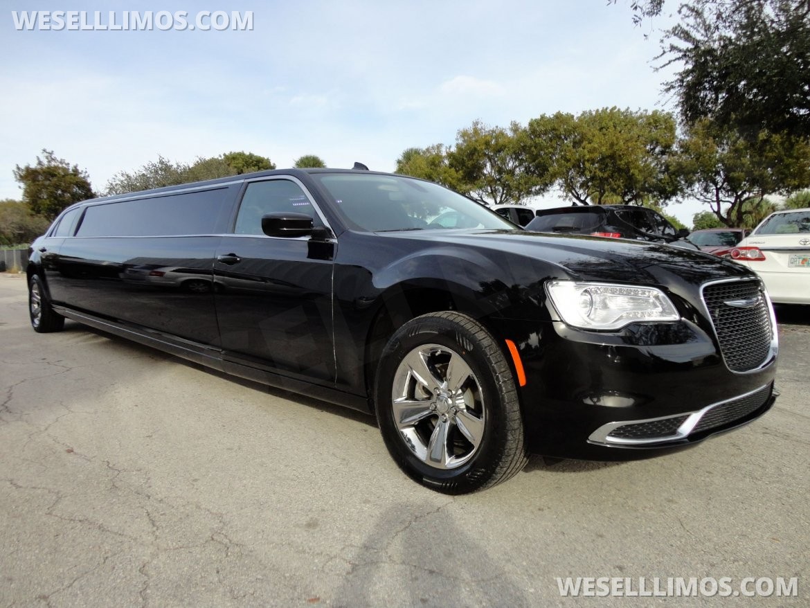 Limousine for Sale in Delray Beach, FL - Photo 9