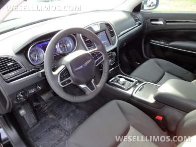 2023 Limoland Springfield Coachbuilders Chrysler 300 Limousine - Limousine for Sale in Delray Beach, FL - Photo 10
