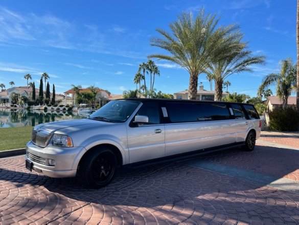 2005 Lincoln Navigator SUV Stretch for Sale in Chandler, AZ - Main Photo